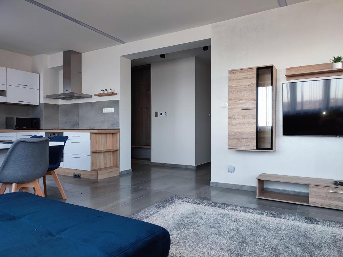 Gamma Apartmanok Es Jakuzzi Miskolc Bagian luar foto
