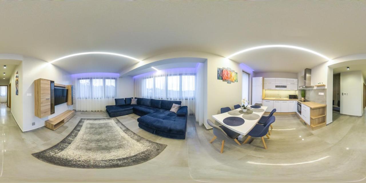 Gamma Apartmanok Es Jakuzzi Miskolc Bagian luar foto
