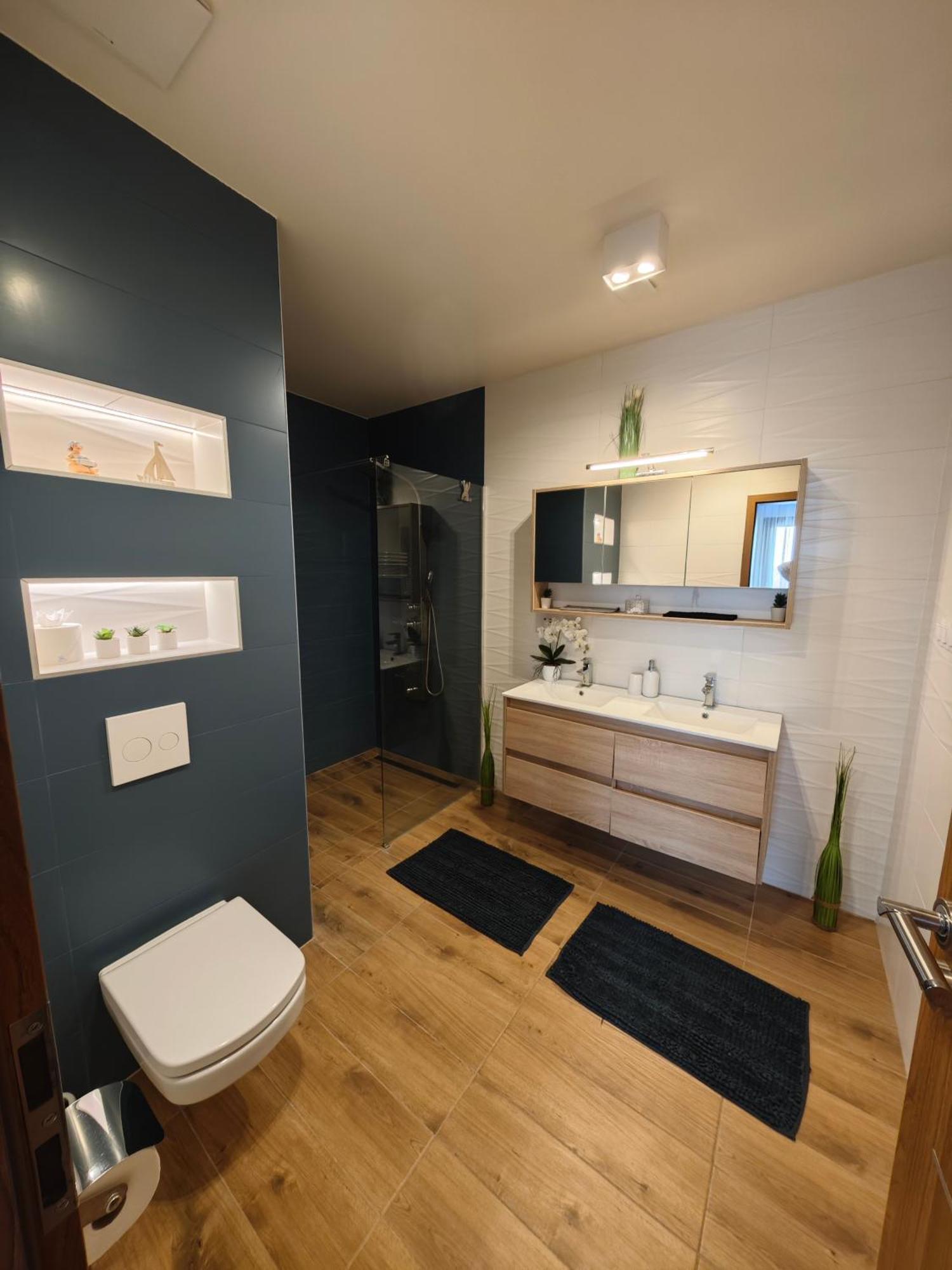 Gamma Apartmanok Es Jakuzzi Miskolc Ruang foto