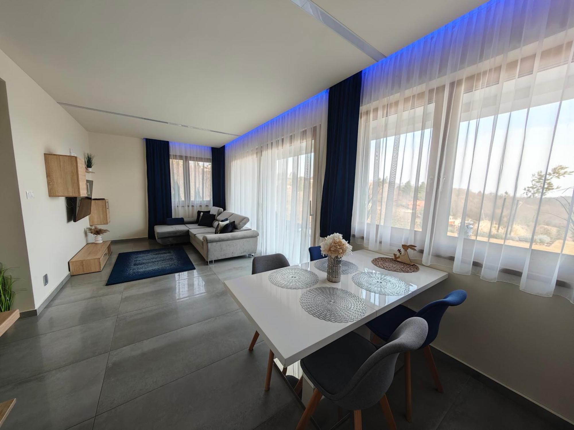 Gamma Apartmanok Es Jakuzzi Miskolc Ruang foto